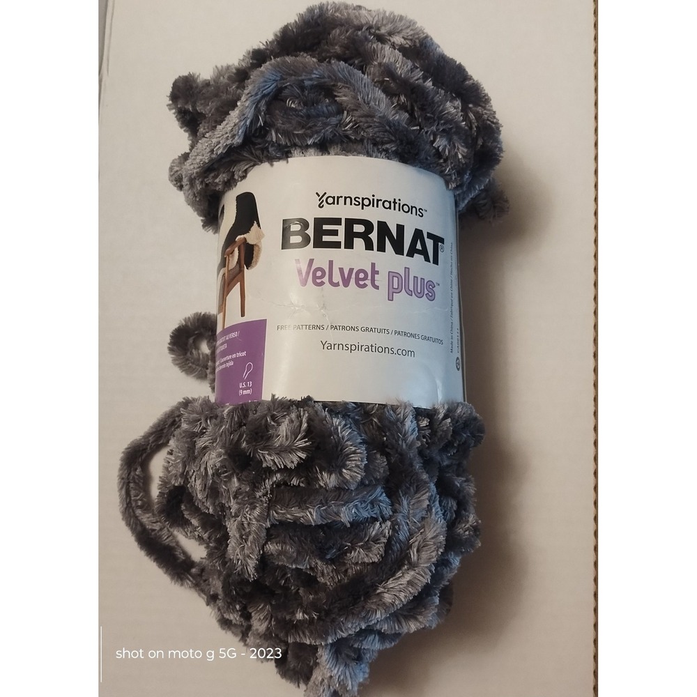 Bernat Velvet Plus Yarn Vapor Gray 56003 Super Bulky 10.5oz Polyester Plush